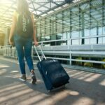 voyager léger avec une seule valise