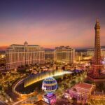 Vue sur le strip de Las Vegas avec le Bellagio et le Paris